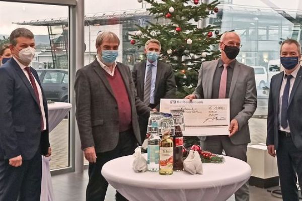 Neugegründete Ostmann Stiftung erhält erste Spende